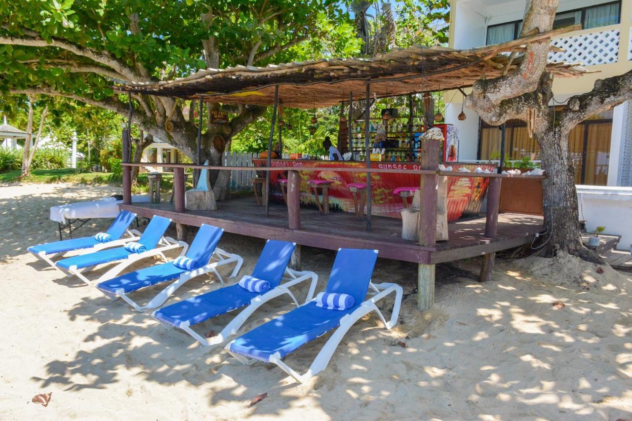 Kaz Kreol Beach Hotel โอโชรีโอส ภายนอก รูปภาพ