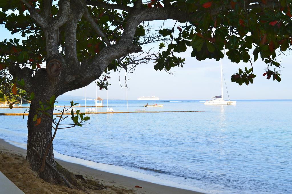 Kaz Kreol Beach Hotel โอโชรีโอส ภายนอก รูปภาพ