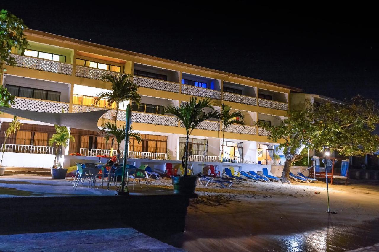 Kaz Kreol Beach Hotel โอโชรีโอส ภายนอก รูปภาพ